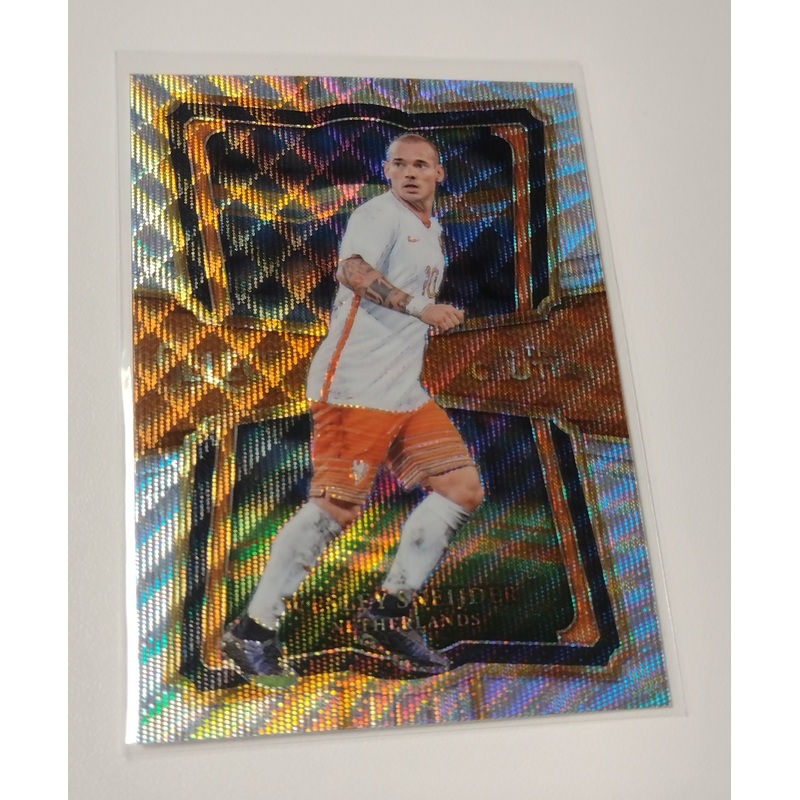 2017-2018 Panini Select In the Clutch – Wesley Sneijder #IC-16 Trading Card