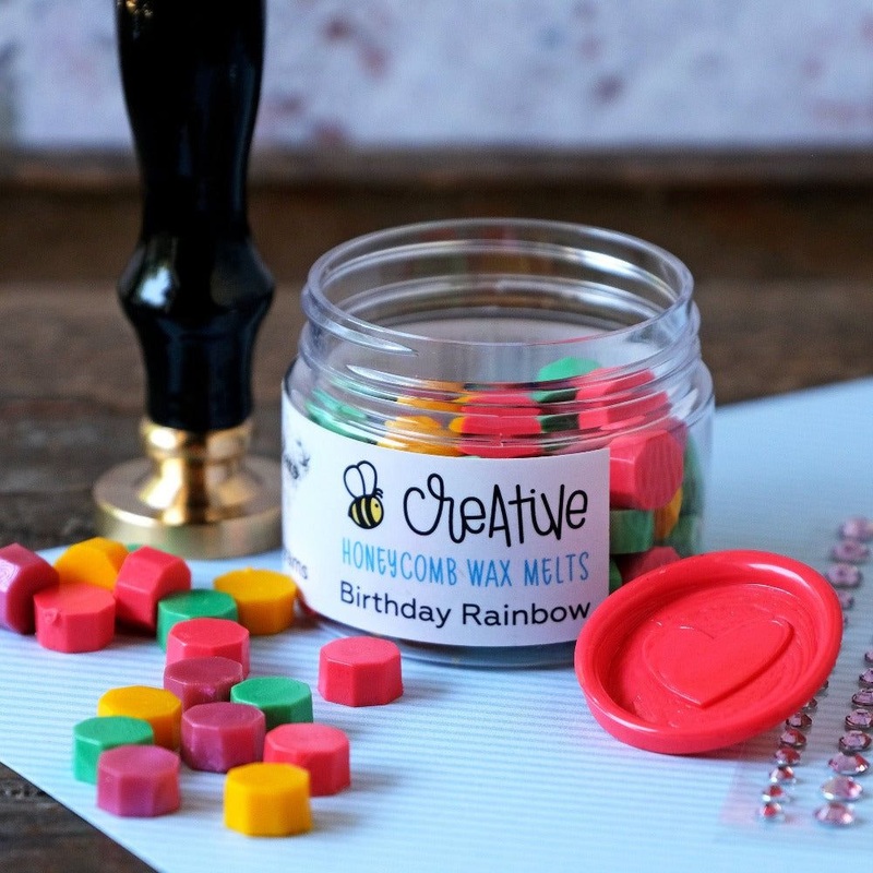 Bee Creative Honeycomb Wax Melts – Birthday Rainbow