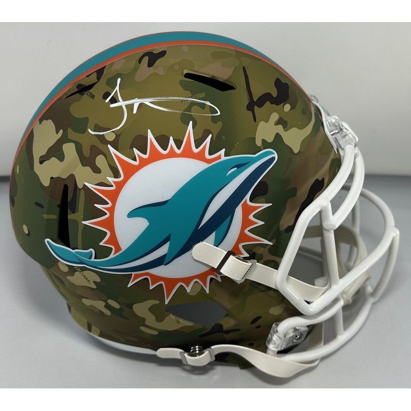 Dolphins TRYEEK HILL Signed Full Size Replica CAMO Speed Helmet AUTO – BAS