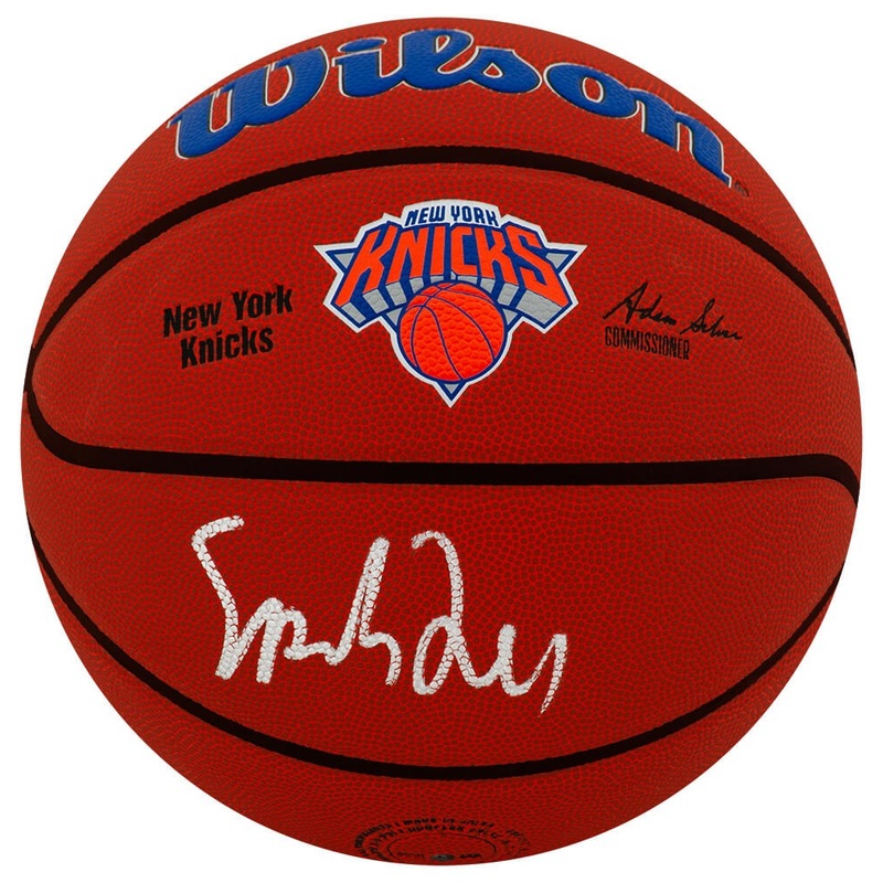 Spike Lee Signed New York Knicks Logo Wilson NBA Basketball – (SCHWARTZ COA)