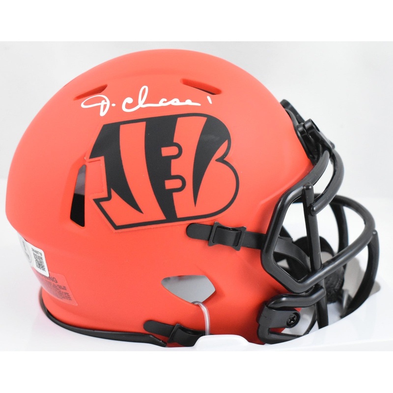 Ja’Marr Chase Autographed Bengals Rave Speed Mini Helmet – Beckett W Hologram