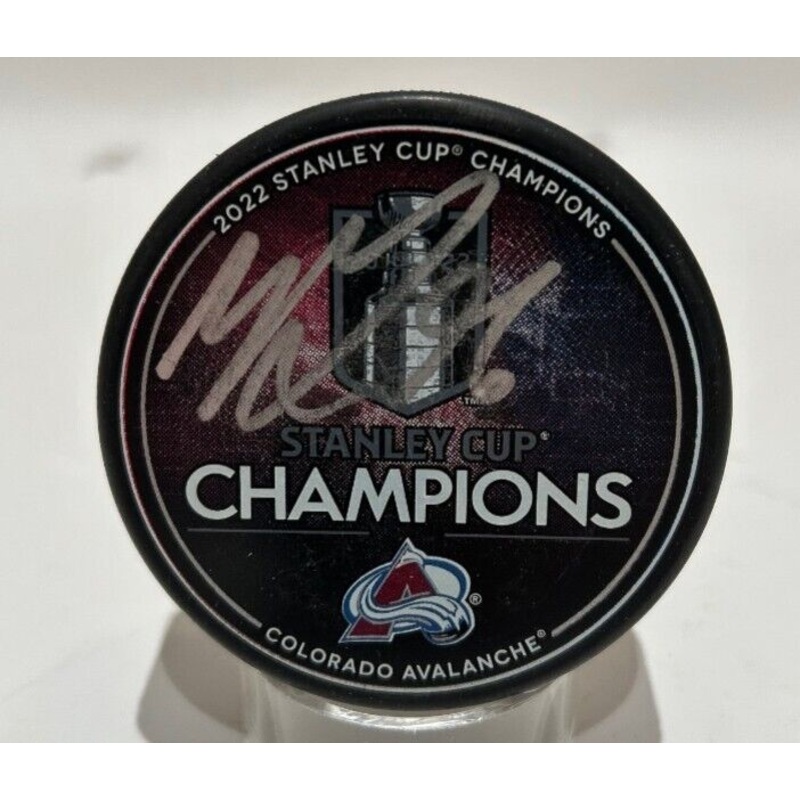Mikko Rantanen Autographed 2022 Stanley Cup Champions Puck (Fanatics COA)
