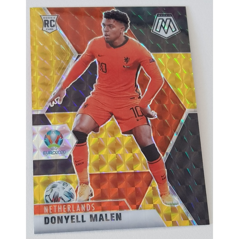 2021 Panini Mosaic UEFA Euro 2020 Soccer Donyell Malen #142 Gold /8 Rookie Card
