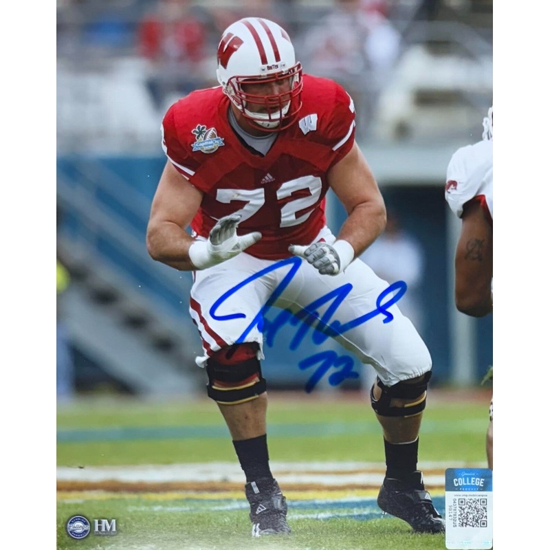 Badgers lineman JOE THOMAS Signed 8X10 Photo #4 AUTO – All American – Browns