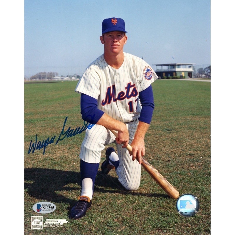 Wayne Garrett Autographed New York Mets 8×10 Photo Beckett Authenticated