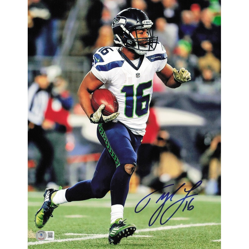 Tyler Lockett Autographed 11×14 Photo Seattle Seahawks Beckett Witness #1W198198