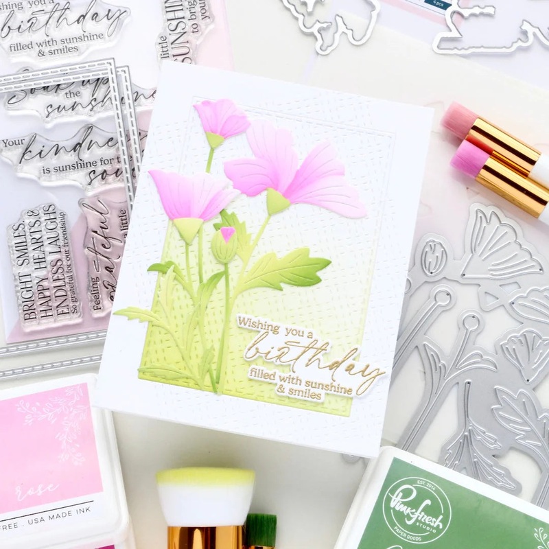 Pinkfresh Studio – Petal Perfection stencil