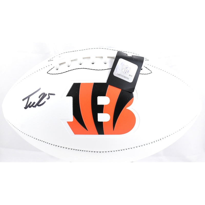 Tee Higgins Autographed Cincinnati Bengals Logo Football – Beckett W Hologram