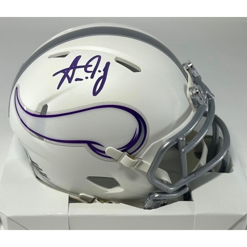 Vikings AARON JONES Signed 2024 Alternate White Speed Mini Helmet AUTO – BAS