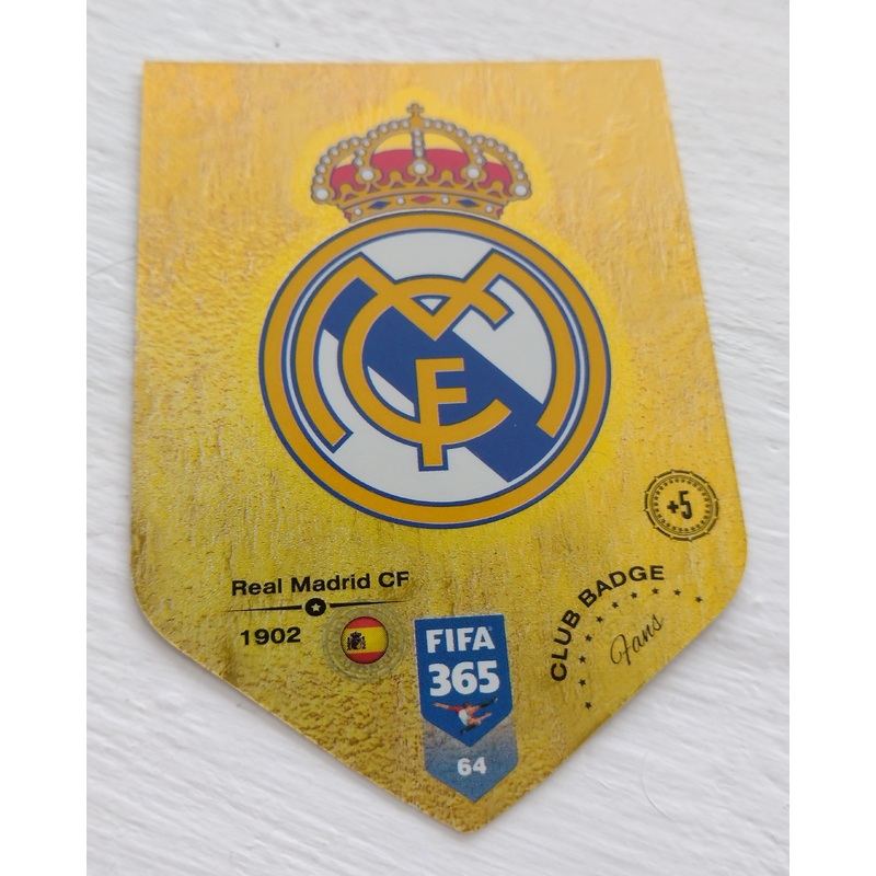 2019 Panini Adrenalyn FIFA 365 Real Madrid #64 Club Badge Trading Card