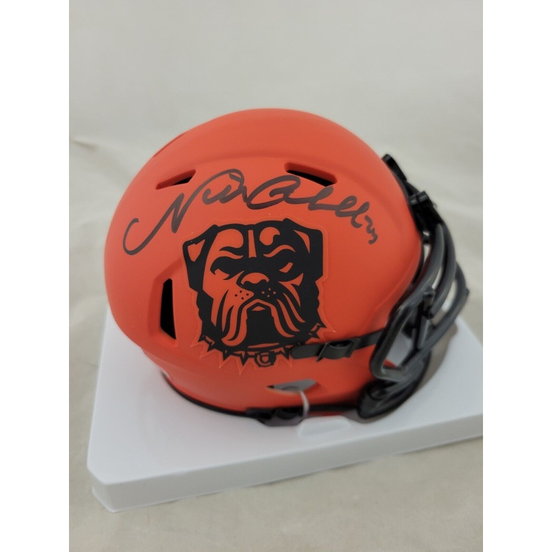 NICK CHUBB SIGNED CLEVELAND BROWNS RAVE SPEED MINI HELMET BECKETT QR