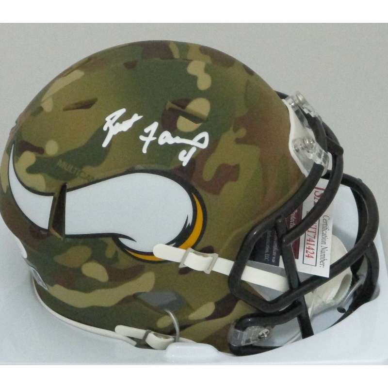 Vikings BRETT FAVRE Signed Riddell CAMO Speed Mini Helmet AUTO HOF ’16 – JSA