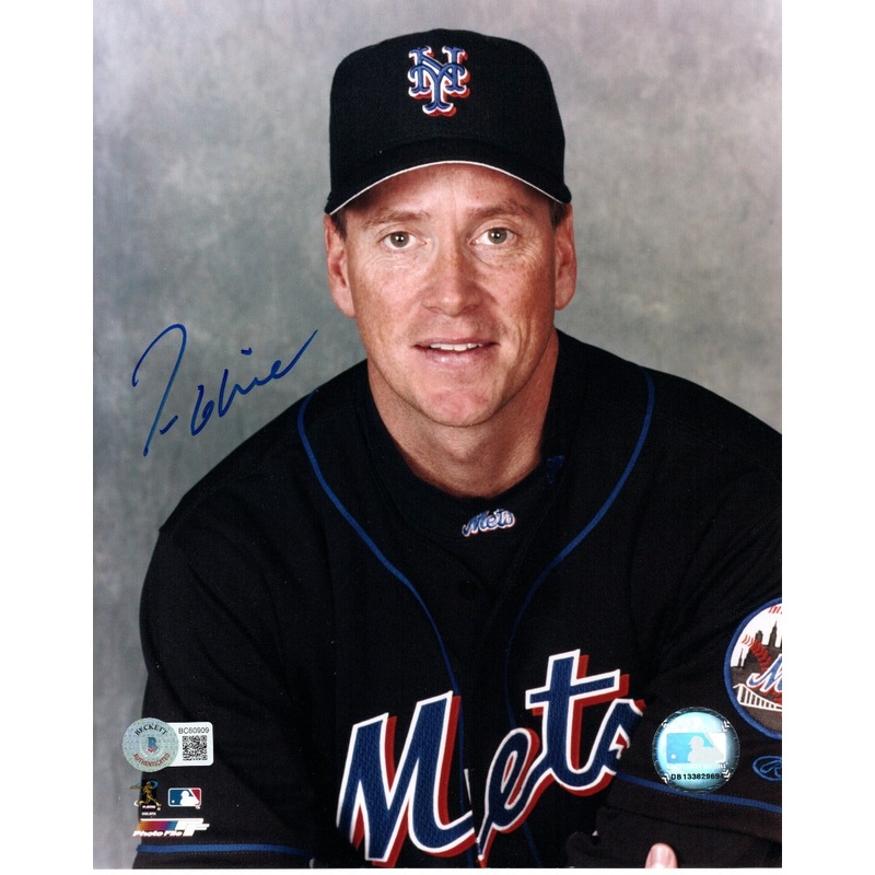 Tom Glavine Autographed New York Mets 8×10 Photo Beckett Authenticated #2