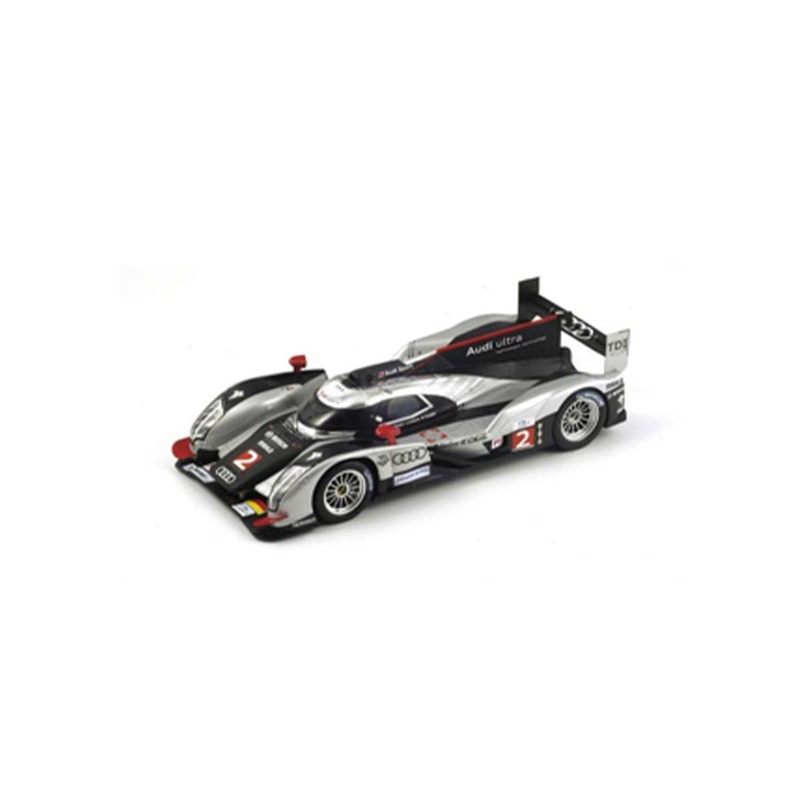 Audi R18 TDI No.2 Winner 24H Le Mans 2011 – B. Treluyer – A. Lotterer – M. Fassler – With Acrylic Cover – 1:18 Scale Resin Model Car