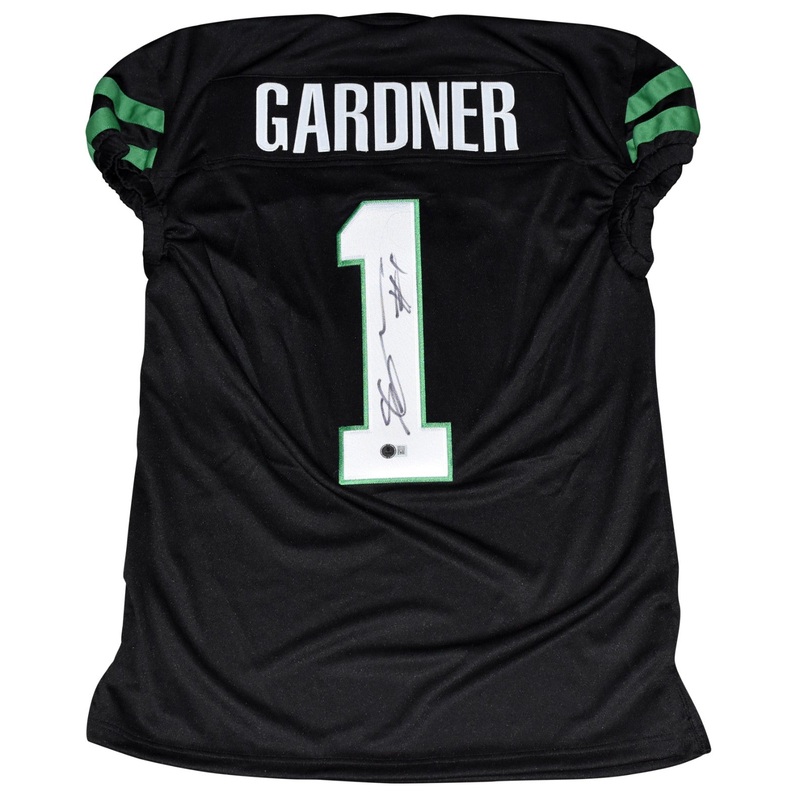 AHMAD SAUCE GARDNER SIGNED NEW YORK JETS #1 BLACK GAME CUT JERSEY BECKETT