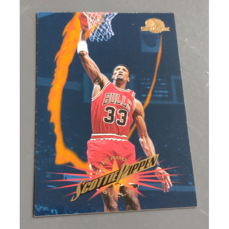 1995-96 Skybox Premium Scottie Pippen #18 Trading Card