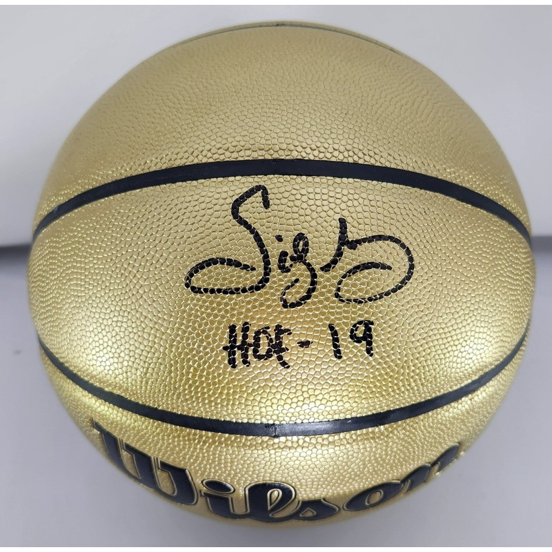 Bucks SIDNEY MONCRIEF Signed Wilson GOLD Basketball AUTO w/ HOF 19 JSA