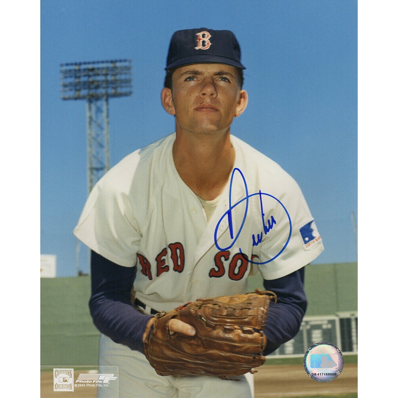 Bill Lee Signed Red Sox Close Up Pose With Glove 8×10 Photo – (SCHWARTZ COA)