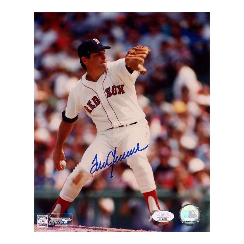 Tom Seaver Signed Boston Red Sox Unframed 8×10 Pitching MLB Photo