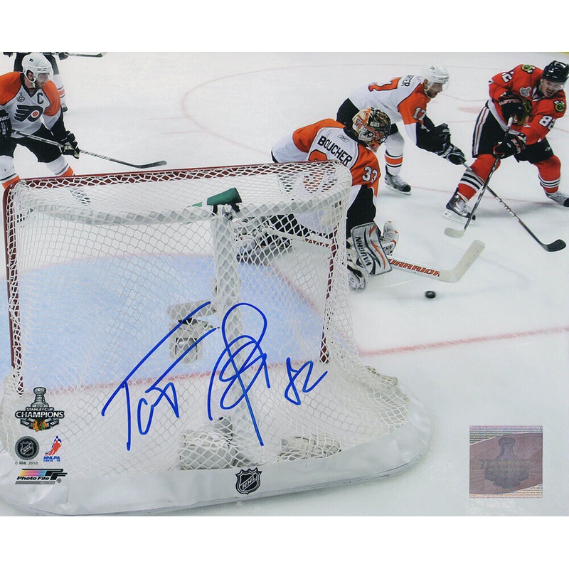 Tomas Kopecky Signed Blackhawks 2010 SC Goal Shot 8×10 Photo – (SCHWARTZ COA)