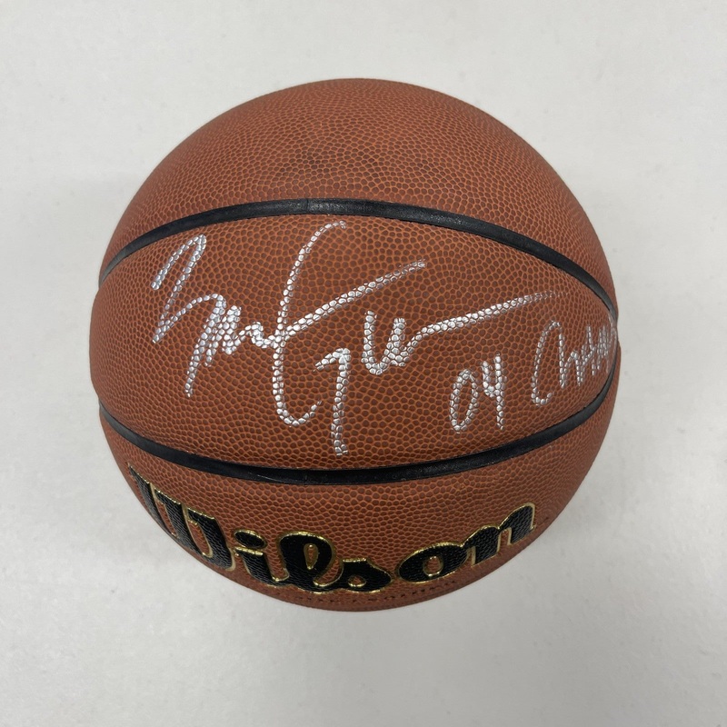 Ben Gordon Signed Basketball PSA Uconn Huskies 04 Champ