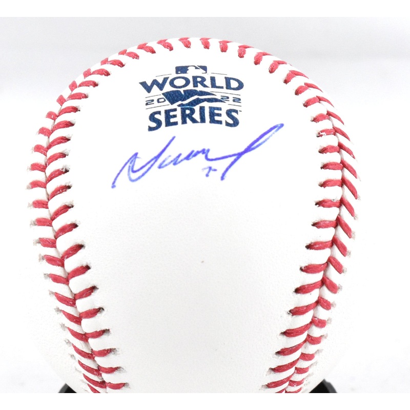Jose Altuve Autographed Rawlings World Series OML Baseball – Beckett W Hologram