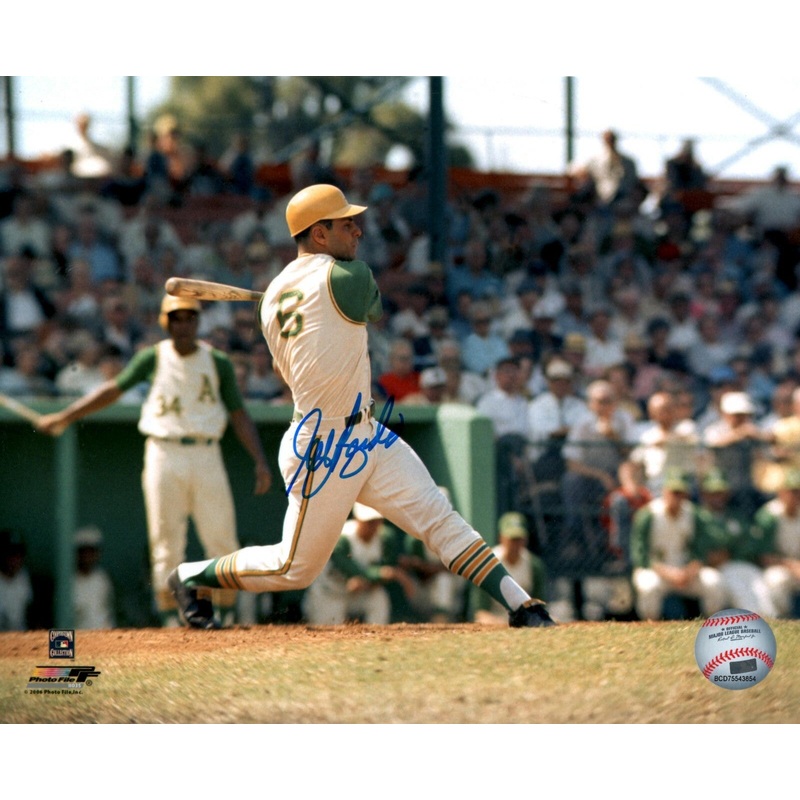 Athletics SAL BANDO Signed 8×10 Photo #5 AUTO – 3 x WS Champ – Captain