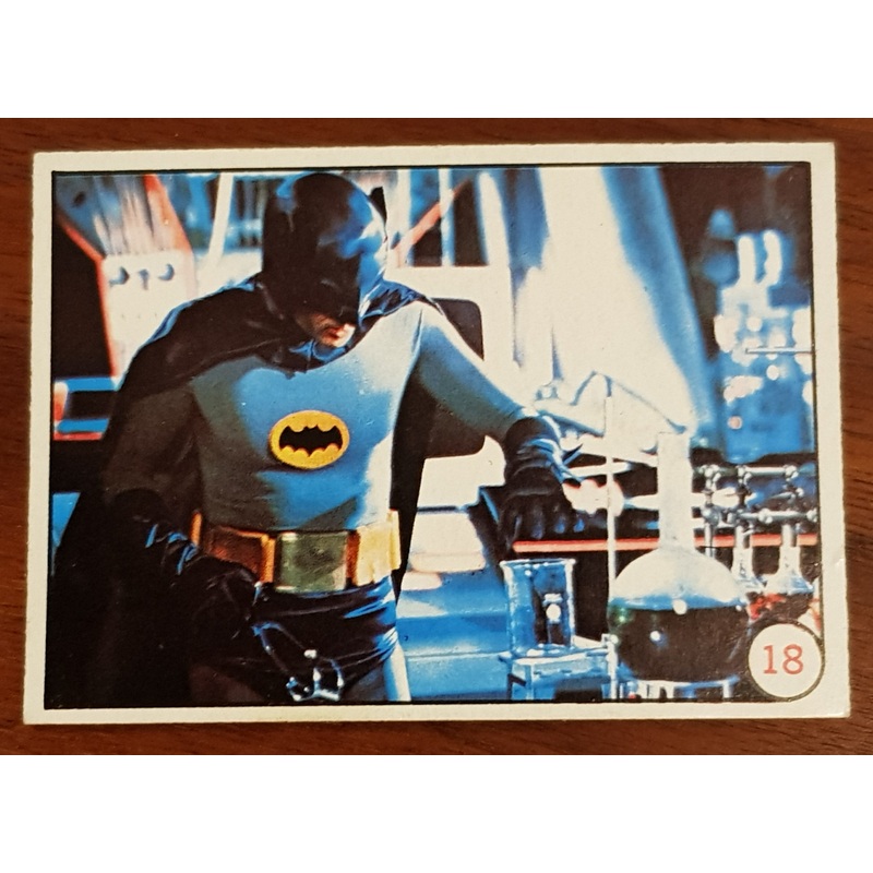 1966 Batman Trading Card #18 (England version)