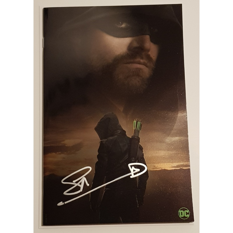 Green Arrow #1 NM+ Whatnot Exclusive Foil Variant (Signed by Stephen Amell)