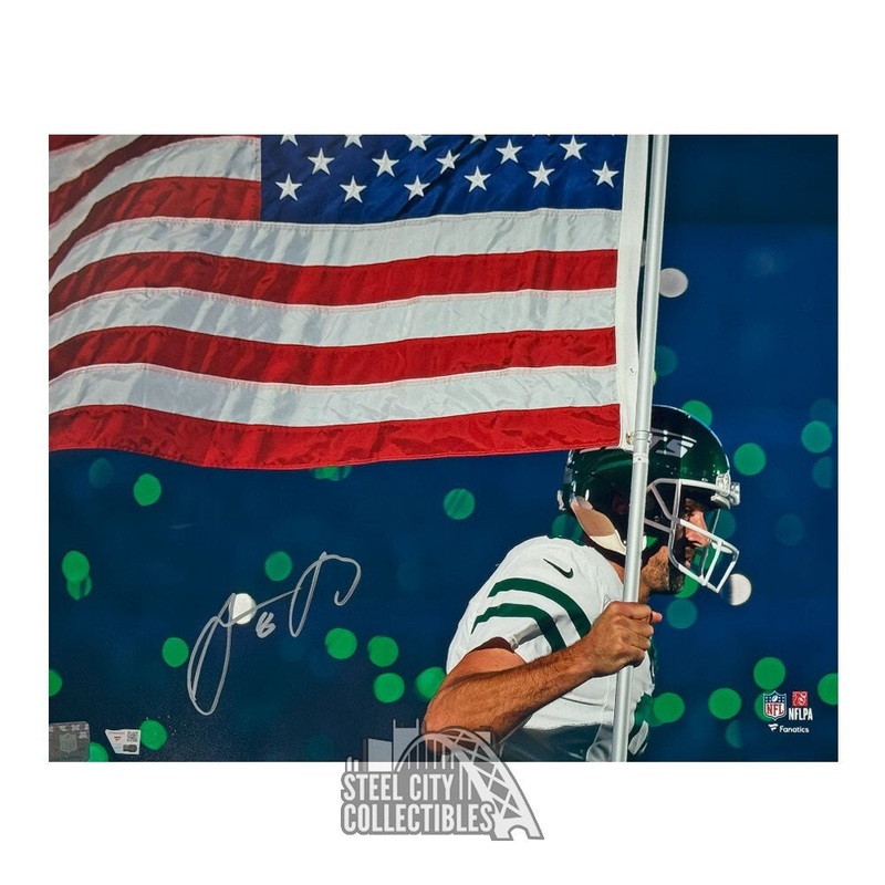 Aaron Rodgers Autographed New York Jets 16×20 Photo – Fanatics (Holding Flag)