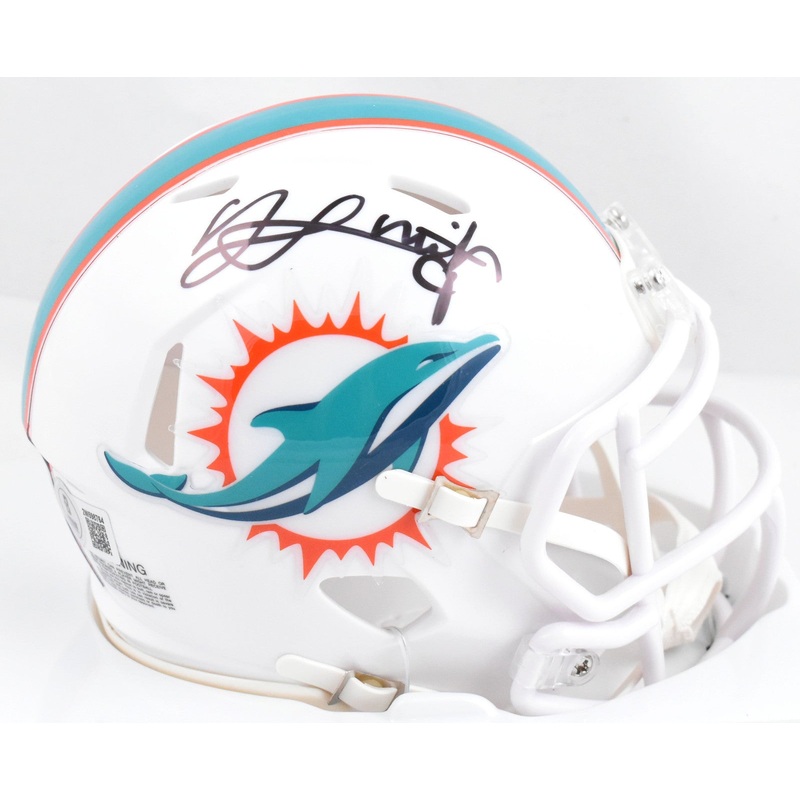 Jonnu Smith Autographed Miami Dolphins Speed Mini Helmet – Beckett W Hologram