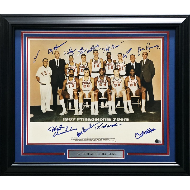 1967 76ers Autographed Framed 16×20 Photo 12 Sigs Chamberlain Beckett AE31376