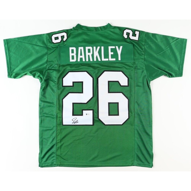 Saquon Barkley Signed Philadelphia Eagles Jersey (Beckett) 2018 #2 Overall Pck