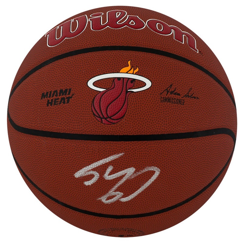 Shaquille O’Neal Signed Wilson Heat Logo Full Size NBA Basketball (BECKETT COA)