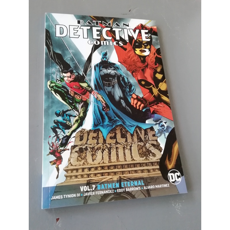 Detective Comics Vol.7 TPB NM