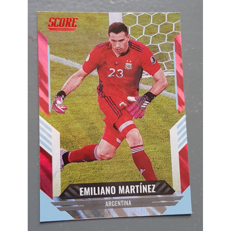 2021-22 Panini Score FIFA Emiliano Martinez #70 Red Lava Parallel Trading Card